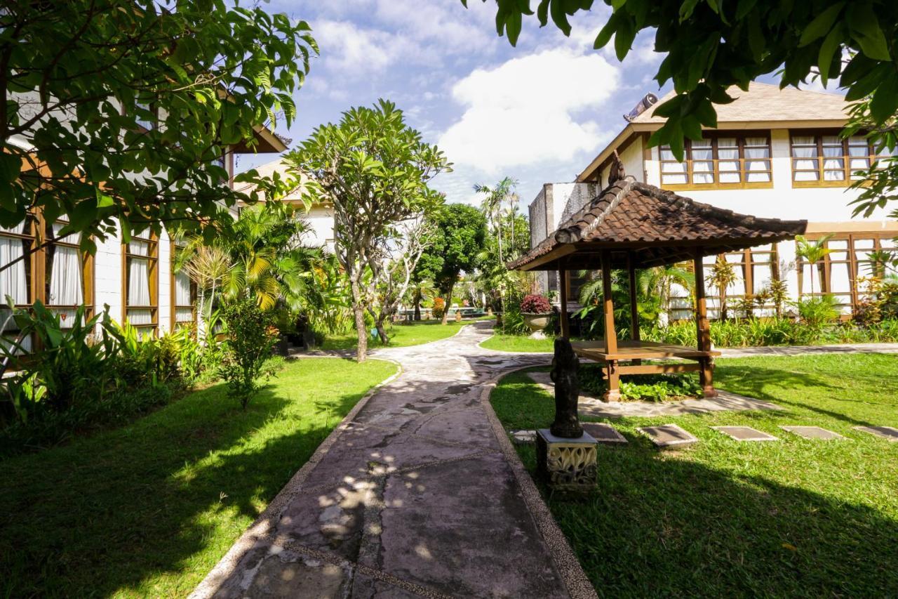 Desamuda Village Seminyak Exterior foto